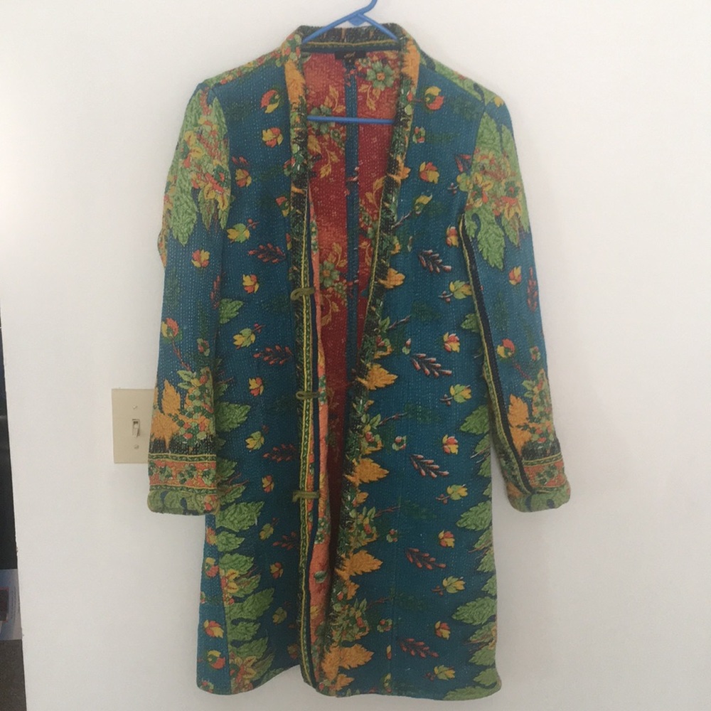 Joshi Jacket Size 2 fits up to a 6 no issues